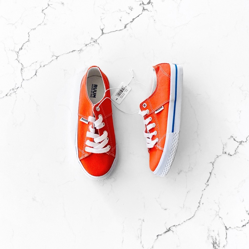 Ruum Canvas Sneakers NWT